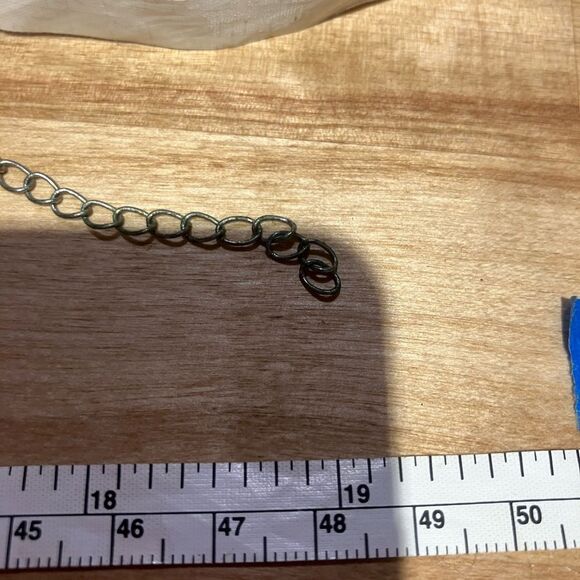 Tan and black bead necklace, approximately 19 inches long - Picture 2 of 2
